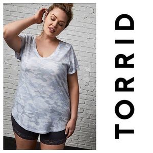 TORRID | Classic Fit V-Neck T-shirt Light Grey Camo Print 3X